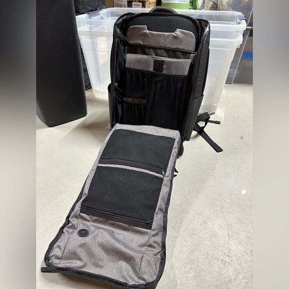 Nomatic 20 L Backpack - Picture 3 of 14